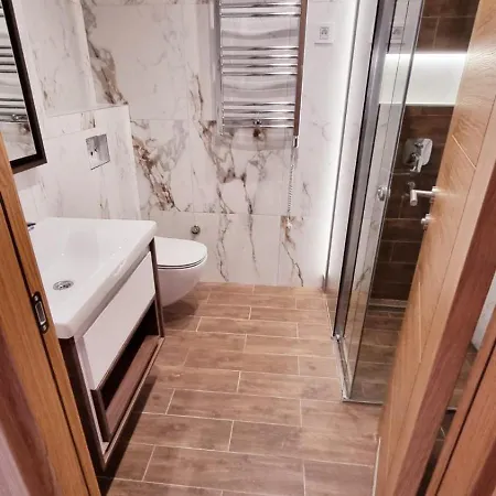 Rojal Lux 640 Apartamento