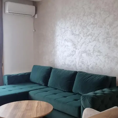 Rojal Lux 640 Apartamento *